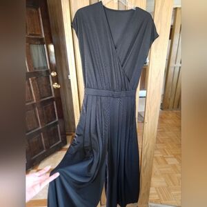 Black Sz 8 Wide Leg Elastic Waist Pocketed Jumpsuit